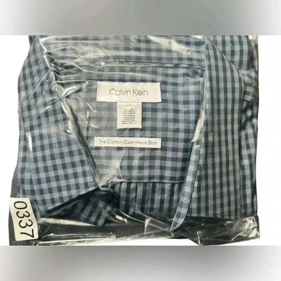 Calvin Klein Men's button up. Large. Cotton/Cashmere - Picture 11 of 11